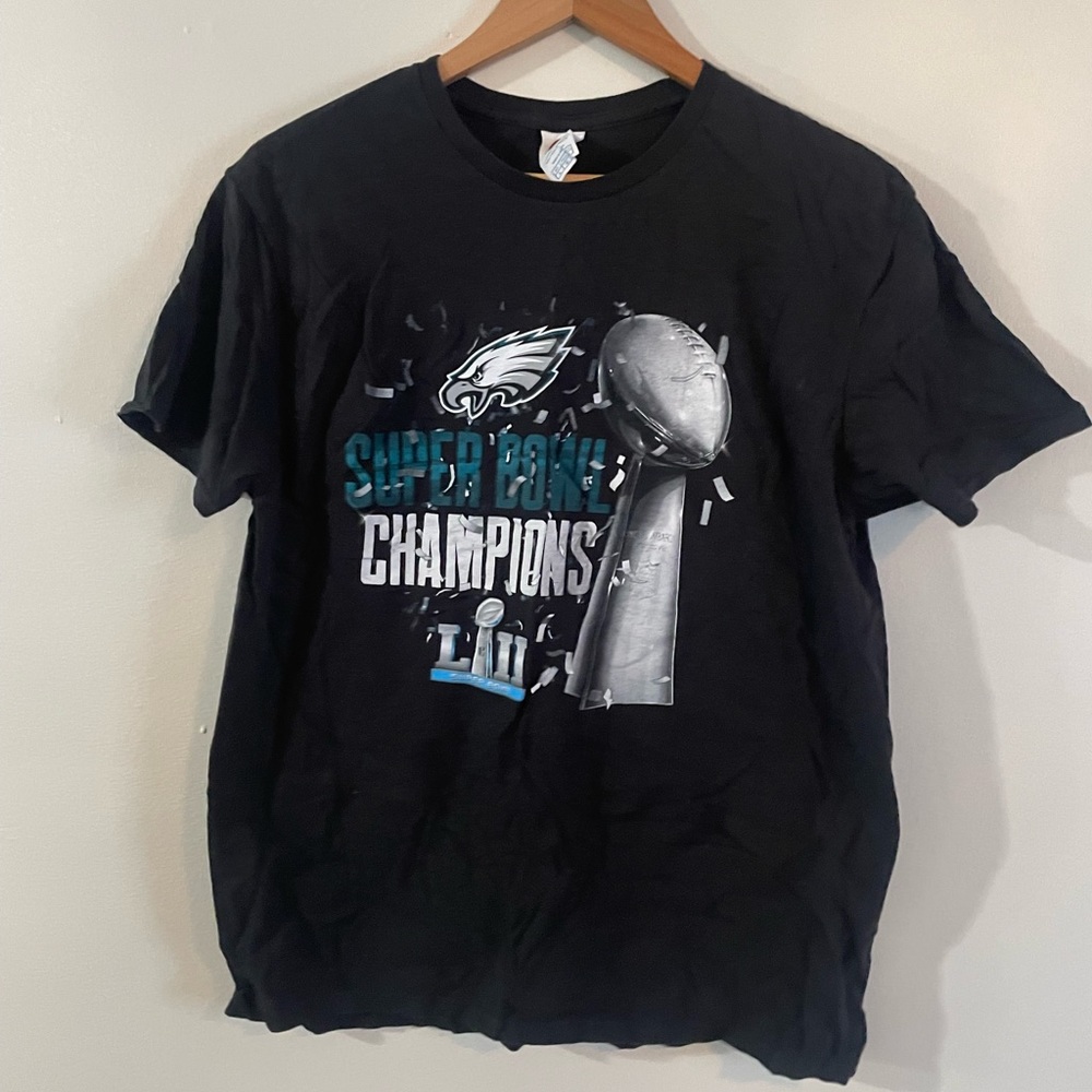 Eagles Super Bowl Champions Shirt | Men’s Size L  | Authentic NFL Shirt